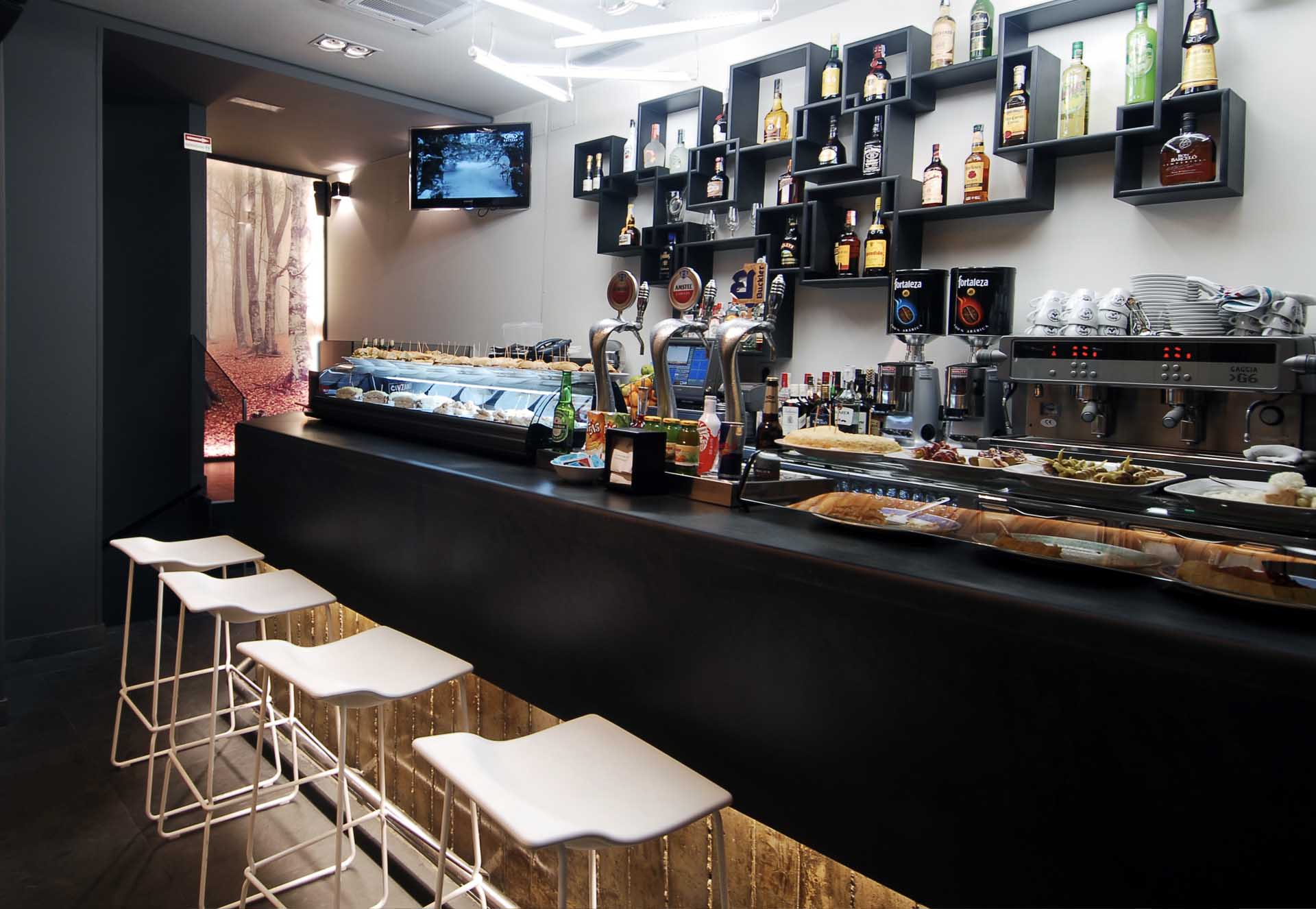 Eraber - Reformas integrales de locales comerciales. Café Bar Basoa